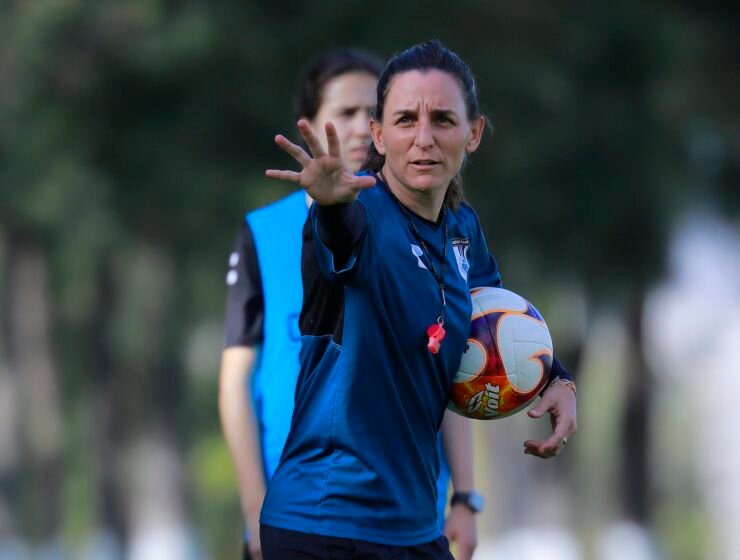 Carla Rosi, DT de Gallos Femenil