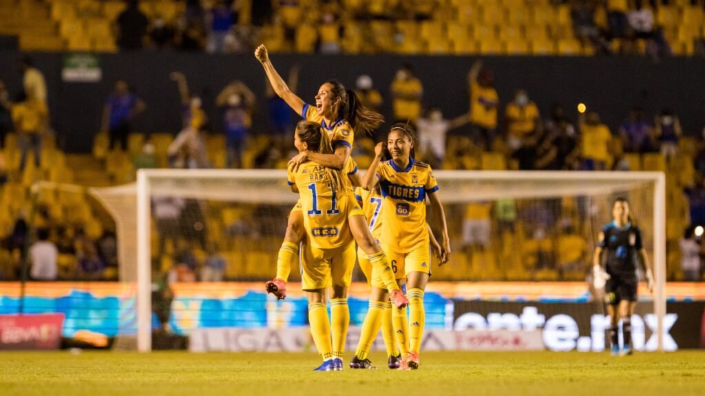 Festejo de Tigres | Foto: Tigres Femenil