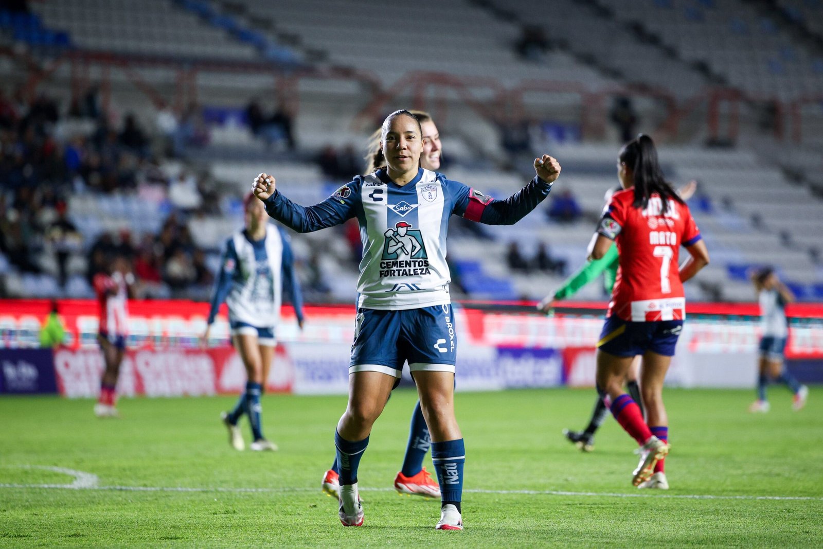 Charlyn Corral marcó hat-trick en el Hidalgo